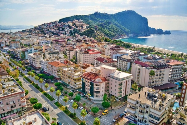 Штрафы в Аланье и туристический бум в Мерсине