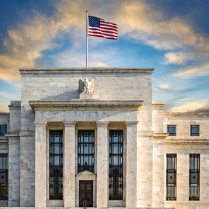 Рынки в ожидании решения ФРС: нефть, золото и глобальные риски