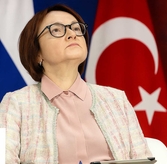 Набиуллина предупредила: впереди неспокойные времена, а в Турции — стабильность и дешёвая жизнь