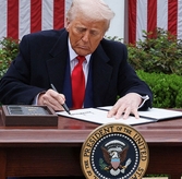 Трамп подписал закон о раскрытии дел Эпштейна