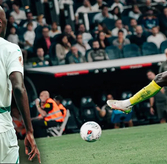 Галатасарай отказался от трансфера Папе Гуйе