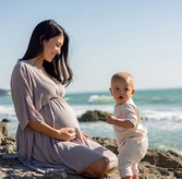 Декретный отпуск увеличат, детям ограничат соцсети в Турции