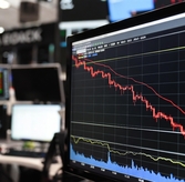 Цены на золото развернулись: рынки реагируют на Иран и решения ФРС