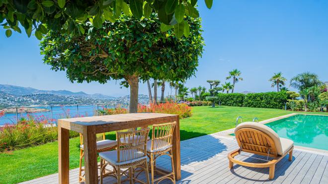 Вилла 7+3 с видом на море в Бодрум