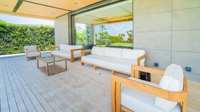 Вилла 7+3 с видом на море в Бодрум