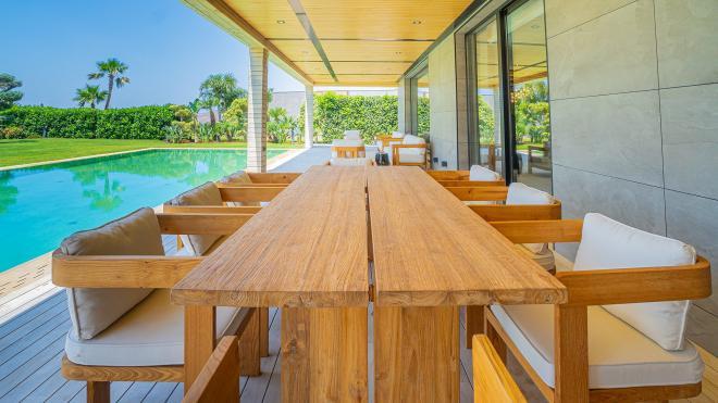 Вилла 7+3 с видом на море в Бодрум