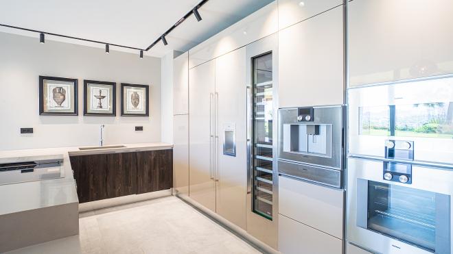 Вилла 7+3 с видом на море в Бодрум