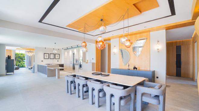 Вилла 7+3 с видом на море в Бодрум