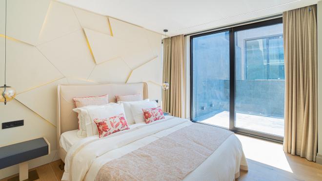 Вилла 7+3 с видом на море в Бодрум