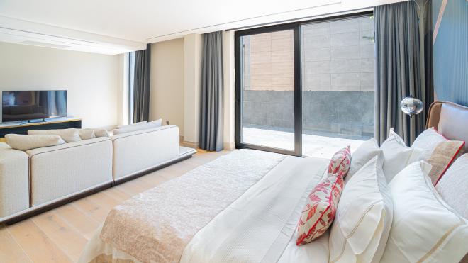 Вилла 7+3 с видом на море в Бодрум