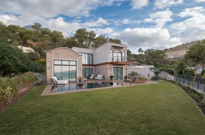 Вилла 4+1 с видом на море в Бодрум