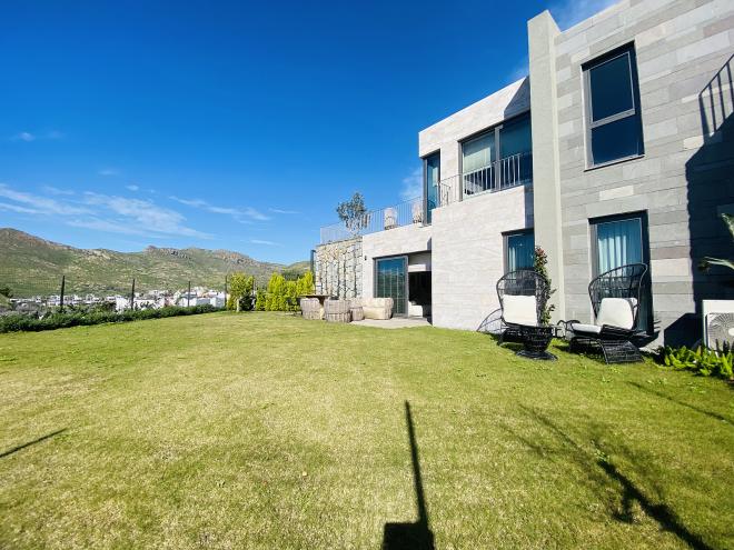 Квартира 2+1 с видом на море в Бодрум