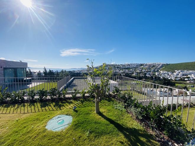 Квартира 3+1 с видом на море в Бодрум