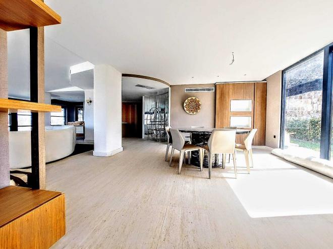 Вилла 4+1 с видом на море в Бодрум