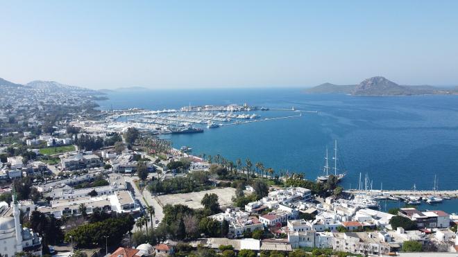 Вилла 4+1 с видом на море в Бодрум