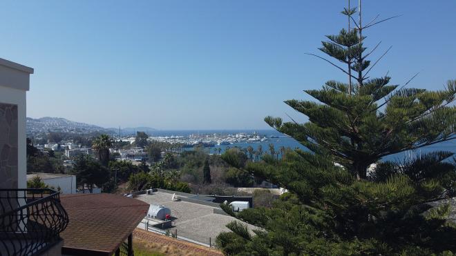 Вилла 4+1 с видом на море в Бодрум