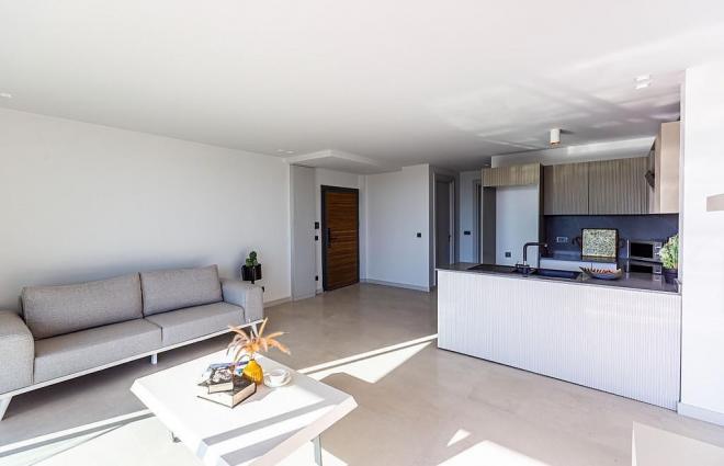 Квартира 1+1 с видом на море в Бодрум