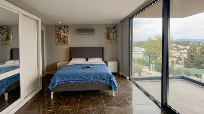 Квартира 3+1 с видом на море в Бодрум