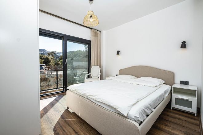 Вилла 4+1 с видом на море в Бодрум