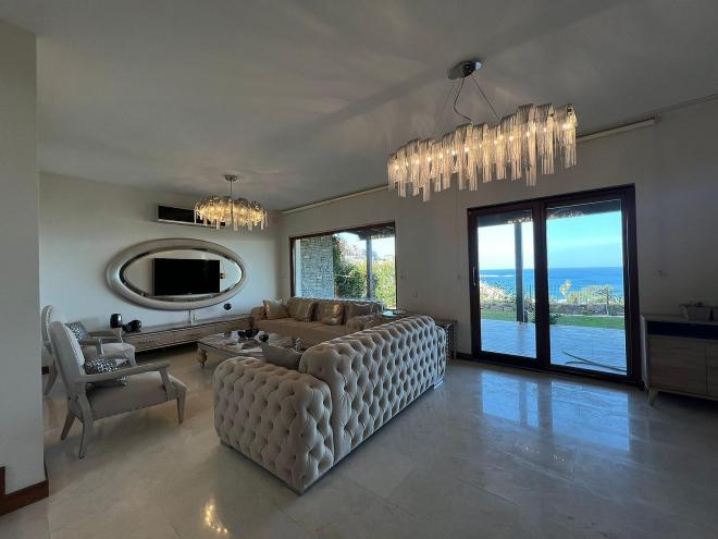 Вилла 4+1 с видом на море в Бодрум