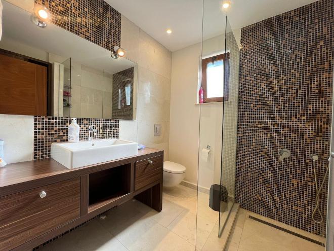 Вилла 4+1 с видом на море в Бодрум