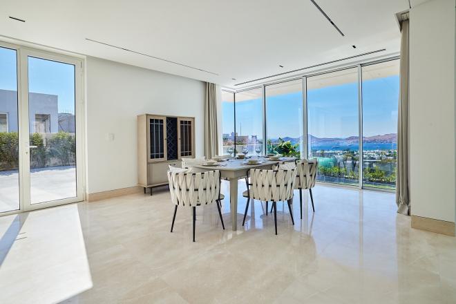 Вилла 7+1 с видом на море в Бодрум