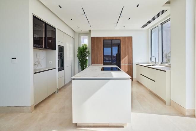 Вилла 7+1 с видом на море в Бодрум