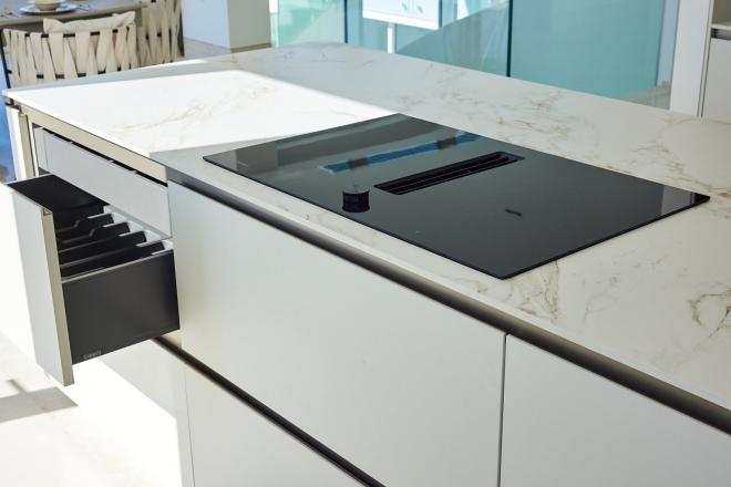 Вилла 7+1 с видом на море в Бодрум