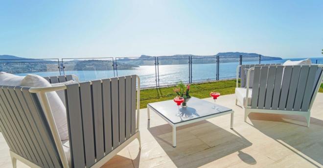 Вилла 5+1 с видом на море в Бодрум