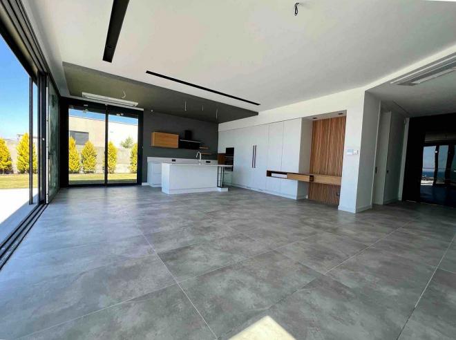 Вилла 4+1 с видом на море в Бодрум