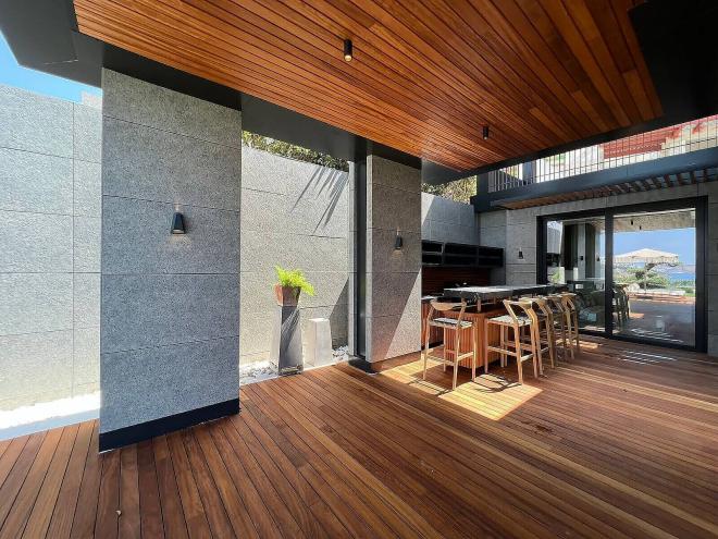 Вилла 4+1 с видом на море в Бодрум