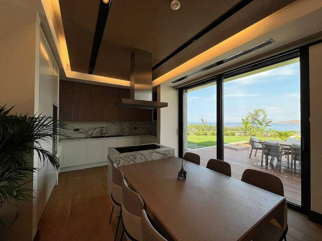 Вилла 6+1 с видом на море в Бодрум