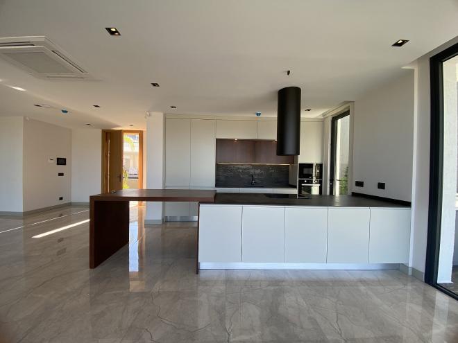 Вилла 5+1 с видом на море в Бодрум