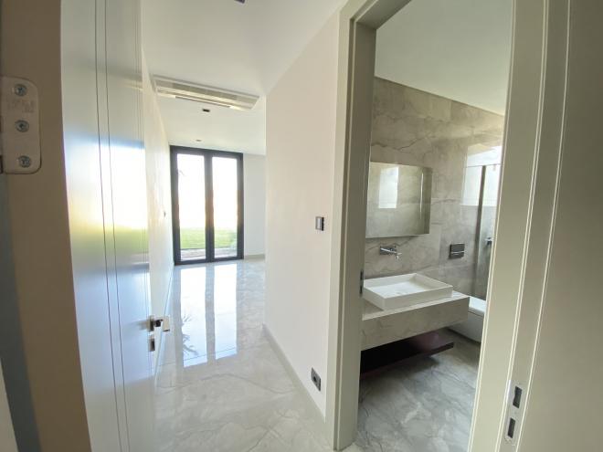 Вилла 5+1 с видом на море в Бодрум