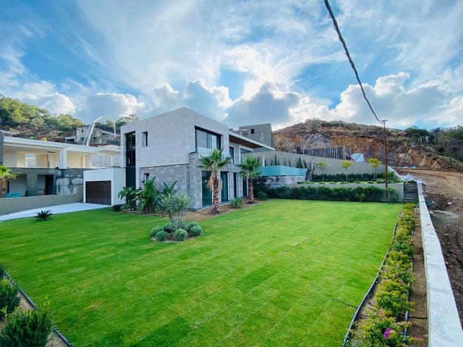 Вилла 5+1 с видом на море в Бодрум