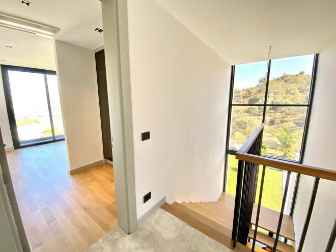 Вилла 5+1 с видом на море в Бодрум