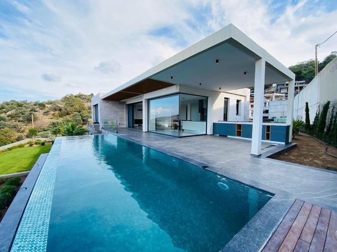 Вилла 5+1 с видом на море в Бодрум