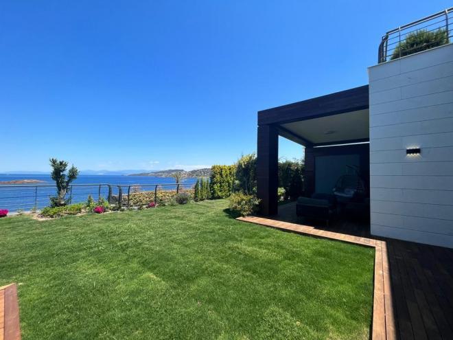 Вилла 4+1 с видом на море в Бодрум