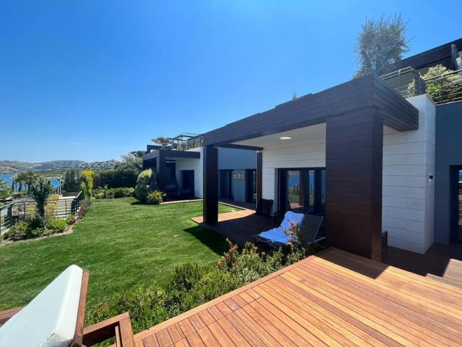 Вилла 5+1 с видом на море в Бодрум