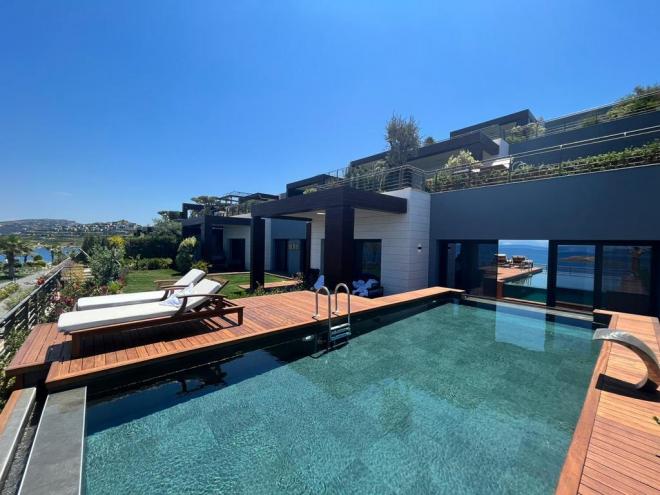 Вилла 5+1 с видом на море в Бодрум