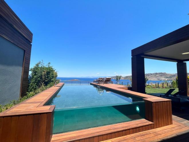 Вилла 5+1 с видом на море в Бодрум