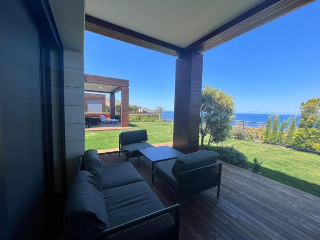 Вилла 5+1 с видом на море в Бодрум