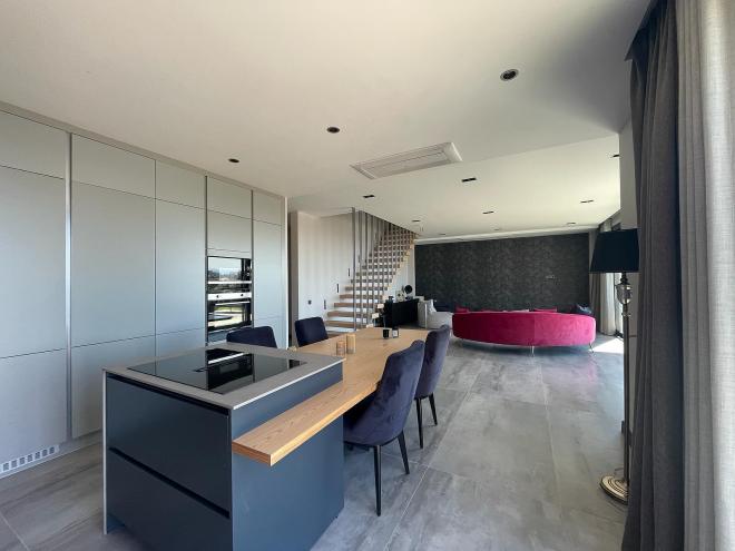 Вилла 4+1 с видом на море в Бодрум