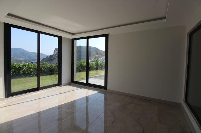 Квартира 3+1 с видом на море в Бодрум