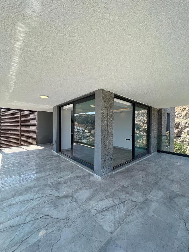 Квартира 3+1 с видом на море в Бодрум