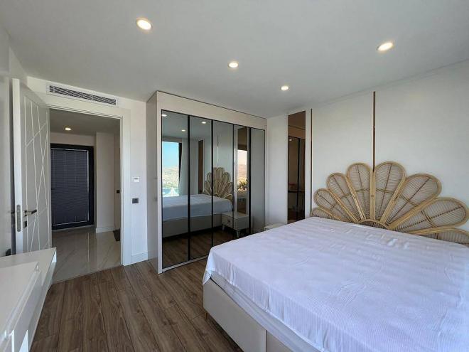 Вилла 3+1 с видом на море в Бодрум