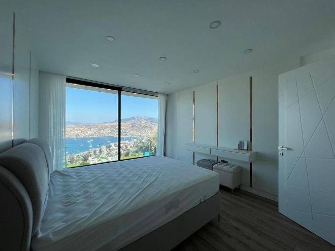 Вилла 3+1 с видом на море в Бодрум