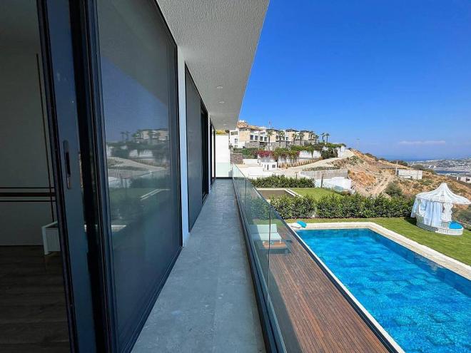 Вилла 3+1 с видом на море в Бодрум