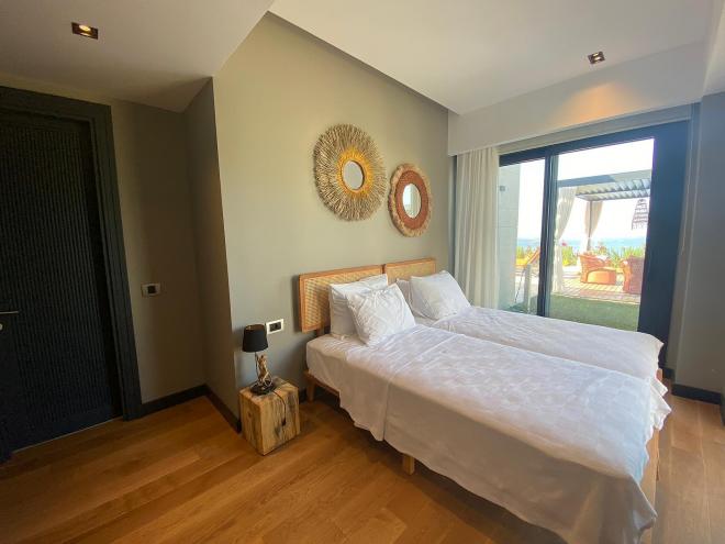 Вилла 4+1 с видом на море в Бодрум