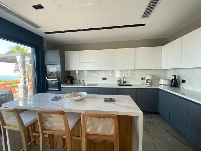 Вилла 5+2 с видом на море в Бодрум